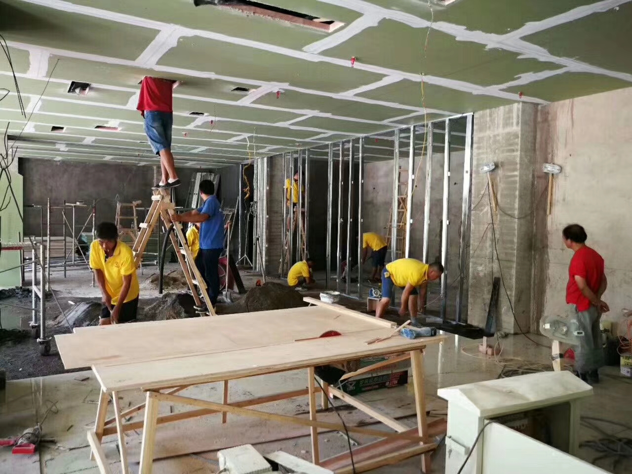 東莞國(guó)企辦公室裝修