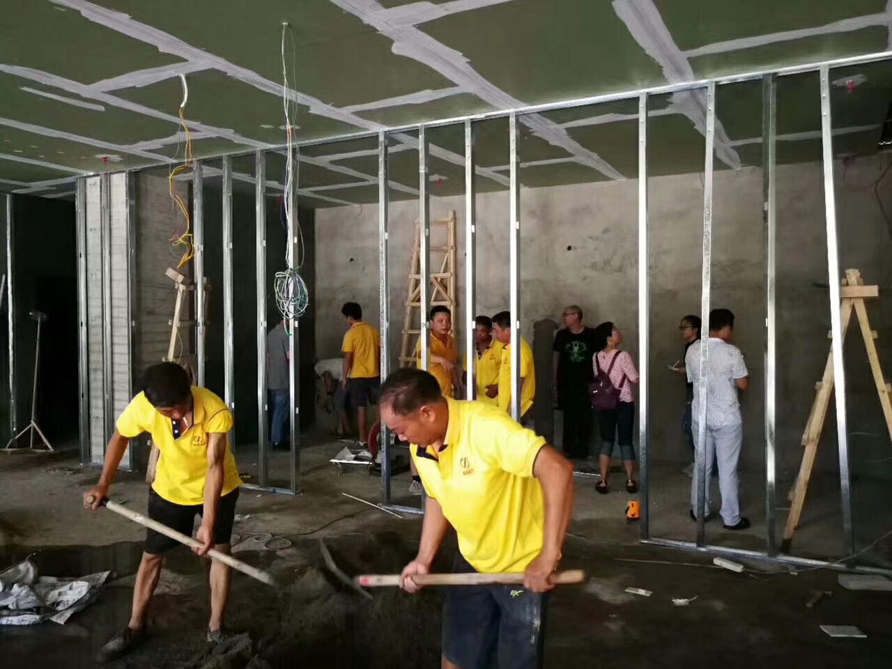 東莞國(guó)企辦公室裝修